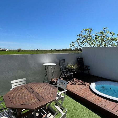 Appartement Avec Spa-Avril A Sept-Camargue 4 Personnes Saint-Laurent-dʼAigouze Exteriér fotografie