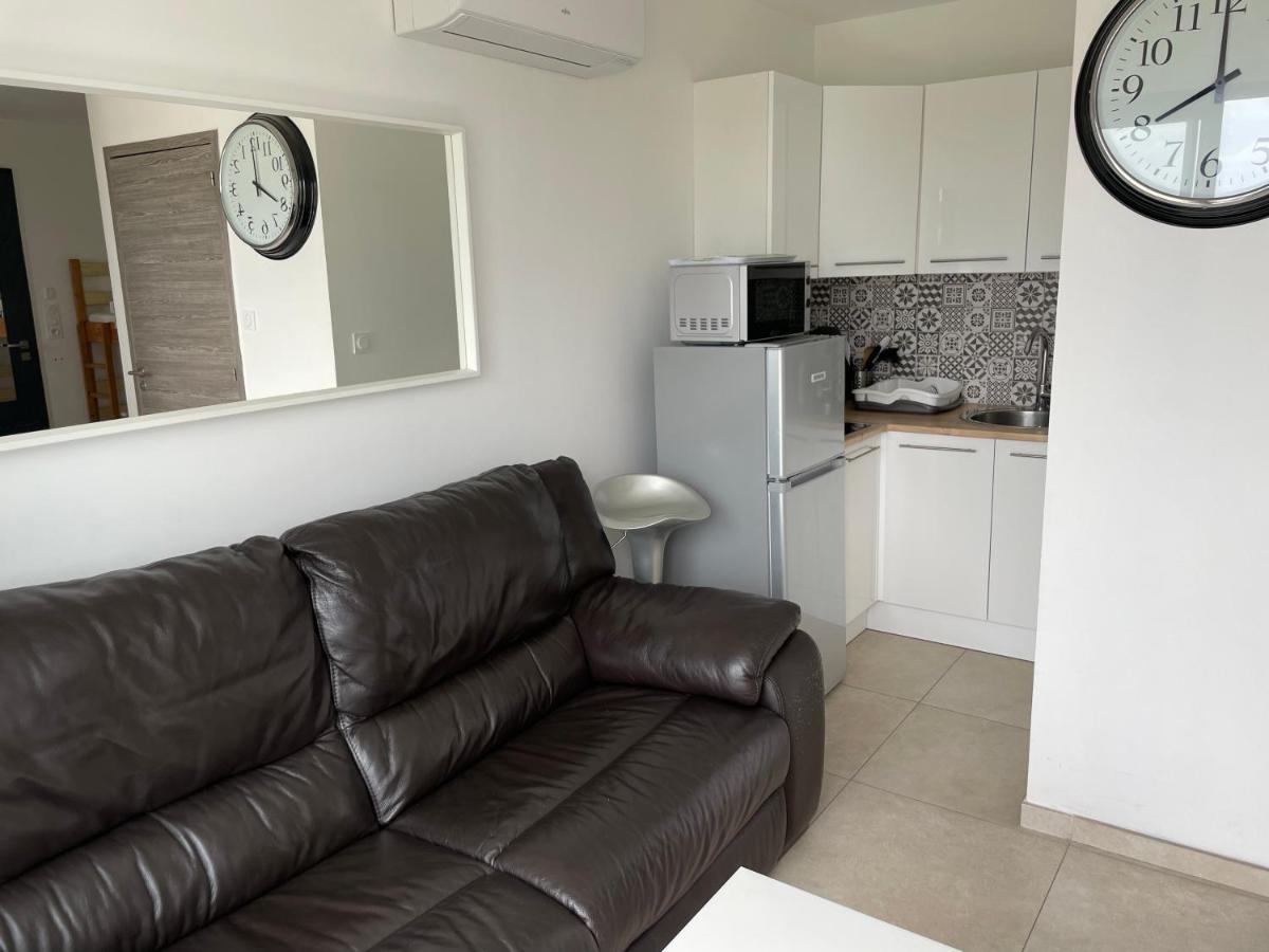 Appartement Avec Spa-Avril A Sept-Camargue 4 Personnes Saint-Laurent-dʼAigouze Exteriér fotografie