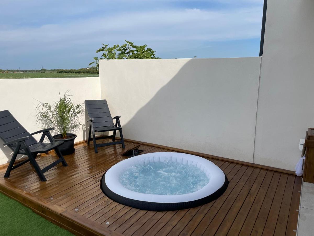 Appartement Avec Spa-Avril A Sept-Camargue 4 Personnes Saint-Laurent-dʼAigouze Exteriér fotografie