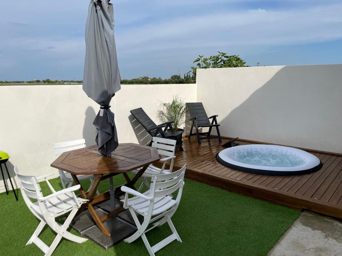 Appartement Avec Spa-Avril A Sept-Camargue 4 Personnes Saint-Laurent-dʼAigouze Exteriér fotografie